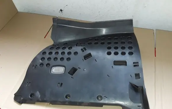 Mercedes-Benz E W212 Dashboard lower bottom trim panel A2126807408