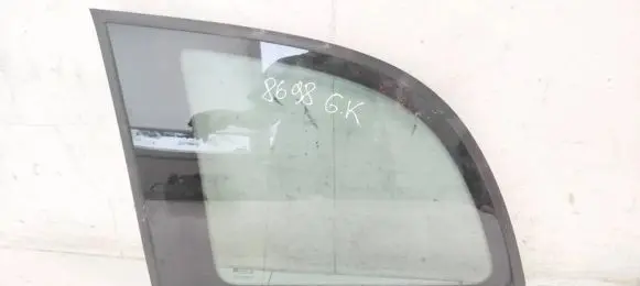 Opel Zafira A Rear side window
