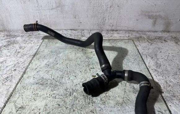 Ford Focus C-MAX Engine coolant pipe/hose 3M5H8274 3M5H8274JL