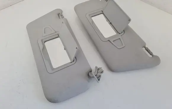Mercedes-Benz B W245 Sun visor A1698100210 A1698100110