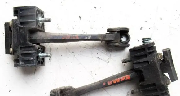 Opel Astra H Rear door check strap stopper 