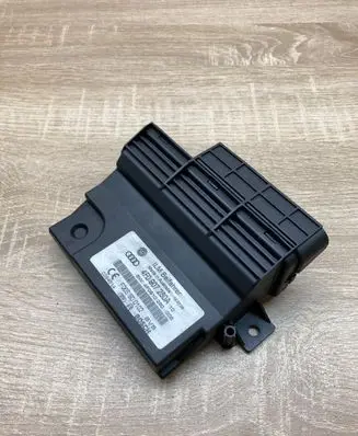 Audi A6 S6 C6 4F Power management control unit 4F0907280A 4F0910280
