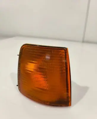 Volkswagen PASSAT B3 Front indicator light 357953050