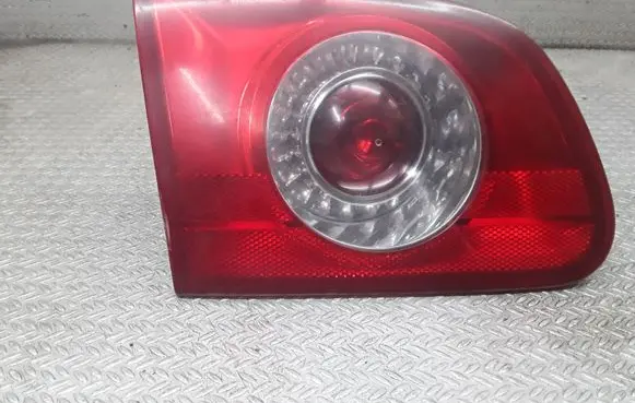 Volkswagen PASSAT B6 Tailgate rear/tail lights 3C9945093