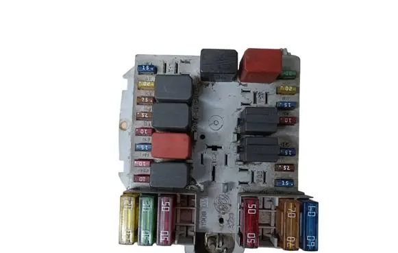 Fiat Stilo Fuse module 1190900