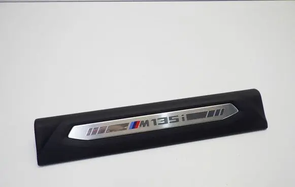 BMW 1 F40 Front sill trim cover 7469183