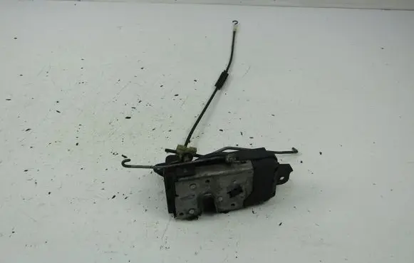 Opel Astra H Front door lock 