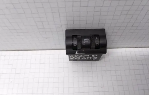 Skoda Octavia Mk1 (1U) Seat heating switch 1U0963563B