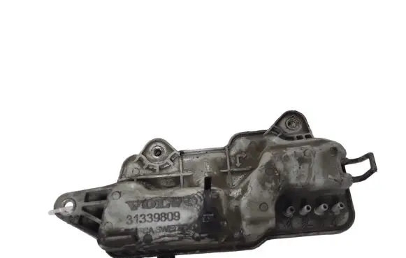 Vacuum air tank