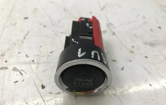 Toyota Auris 150 Engine start stop button switch 8961102010 2005DJ0924