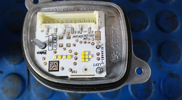 Opel Corsa F Xenon control unit/module 90186989C