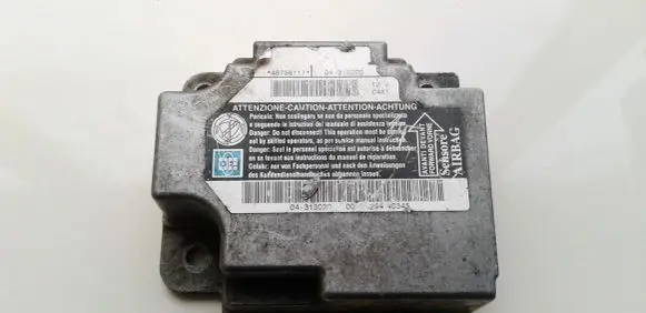 Alfa Romeo 147 Airbag control unit/module 46756117 04-313202
