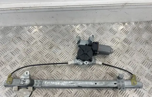 Nissan Pathfinder R51 Rear door window regulator with motor 400850 0850