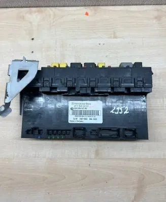 Mercedes-Benz E W211 Comfort/convenience module 2115452201