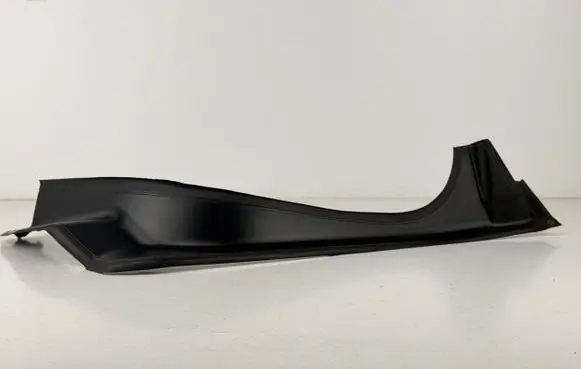 BMW 5 G30 G31 G38 Tailgate trim 51497400596 15054410
