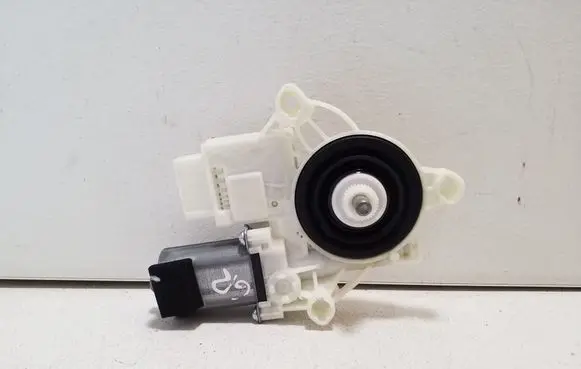 BMW 3 G20 G21 Rear door window regulator motor 8495868
