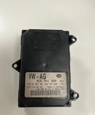 Volkswagen Touareg II Headlight ballast module Xenon 8U0941329
