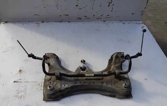 Renault Clio IV Front subframe