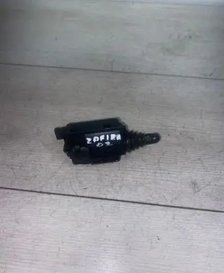 Opel Zafira A Tailgate boot lock/latch motor 13118786 705472