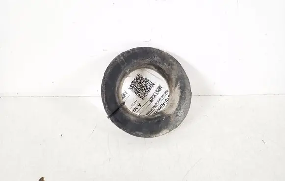 Toyota Avensis T270 Front upper strut mount 48257-05020