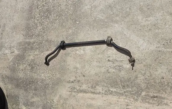 Nissan Terrano Front anti-roll bar/sway bar
