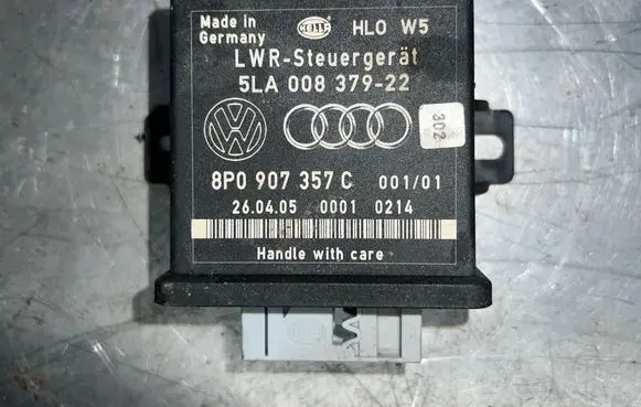 Audi A6 S6 C6 4F Light module LCM 5LA00837922 8P0907357C