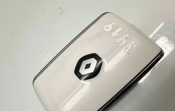 Renault Megane IV Ignition key/card 