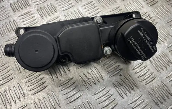 Mercedes-Benz E W211 Oil fill pipe A6460100162