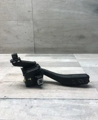Skoda Octavia Mk2 (1Z) Indicator stalk 1K0953513G 01103512 10351292711531
