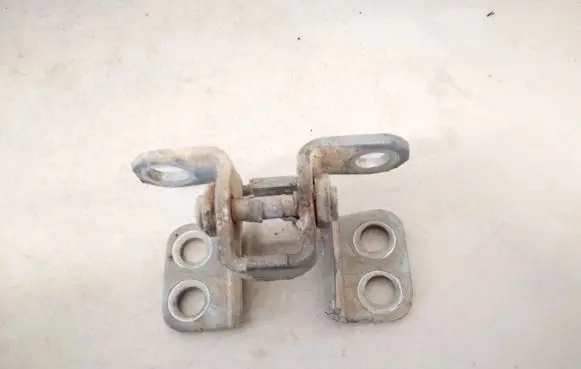 Toyota RAV 4 (XA30) Tailgate/trunk/boot hinge