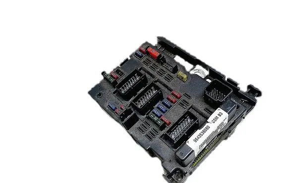 Peugeot 307 Fuse module 9643538080
