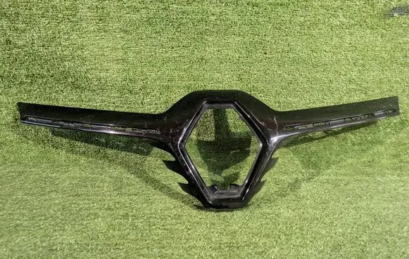 Renault Kadjar Front grill 623829268R