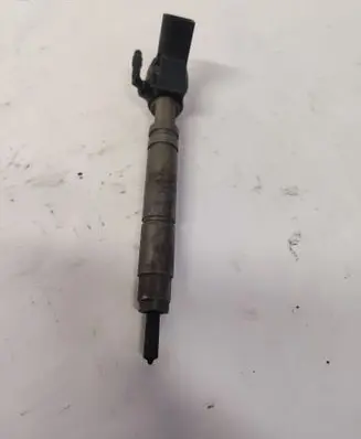 Fuel injector