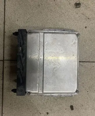 Volvo V70 Engine control unit/module