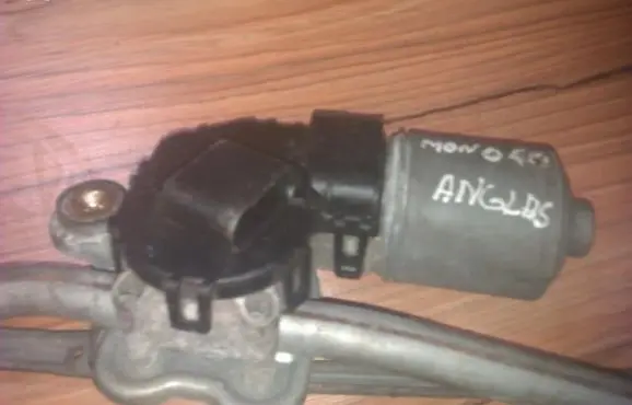 Ford Mondeo Mk III Wiper motor 0390241703