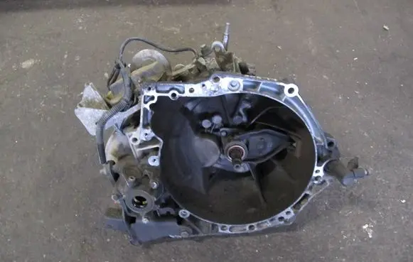 Peugeot 308 Manual 5 speed gearbox 20dm75