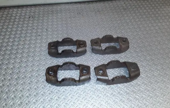 Mitsubishi Outlander Fuel Injector clamp holder 