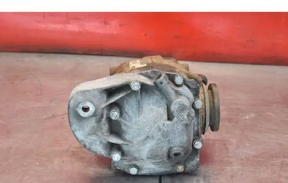 BMW 7 F01 F02 F03 F04 Rear differential 7566171