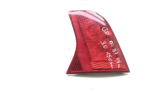 Audi A4 S4 B7 8E 8H Tailgate rear/tail lights 8E9945094