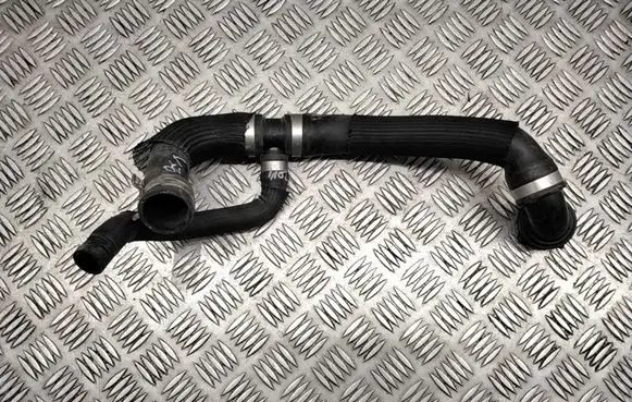 Volvo V70 Engine coolant pipe/hose 31338223
