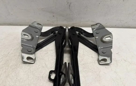 Opel Adam Engine bonnet/hood hinges 13355230