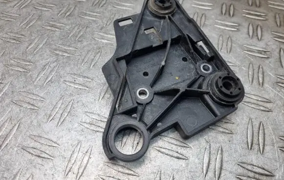 Volkswagen Golf VII ABS pump bracket 5Q0614235
