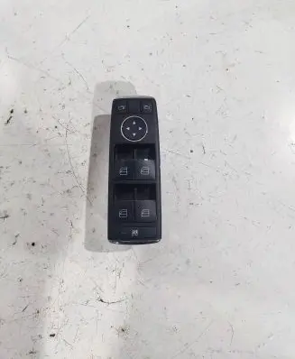 Mercedes-Benz C W204 Electric window control switch A2048703458 90112080090902