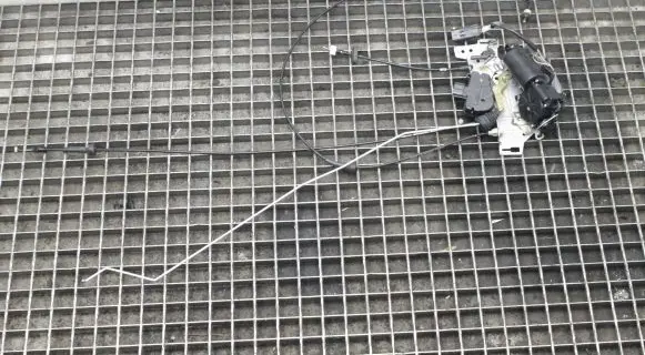 Chrysler Voyager Rear door lock