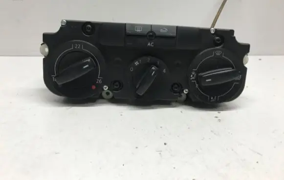 Volkswagen PASSAT B6 Climate control unit