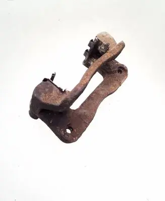 Hyundai Trajet Front Brake Caliper Pad/Carrier 