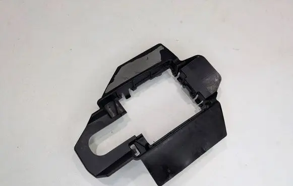 Volkswagen PASSAT B9 Front bumper mounting bracket 3P0907113