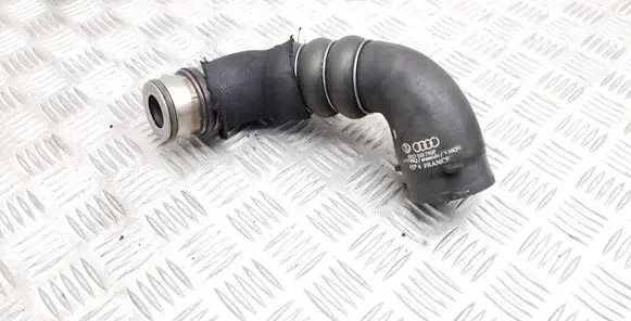 Audi A4 S4 B7 8E 8H Intercooler hose/pipe 8E0145790P
