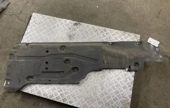 Mercedes-Benz ML W166 Side bottom protection A1666808707