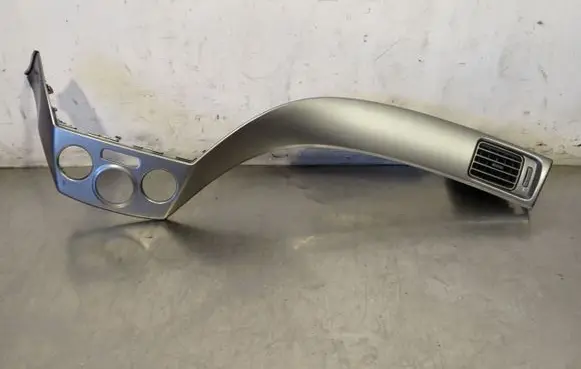 Subaru Impreza III Dashboard center trim panel 